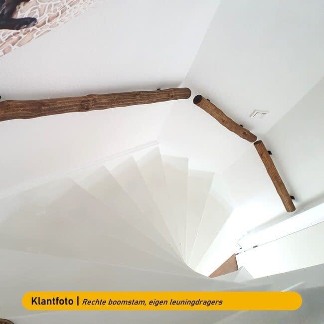 Houten boomstam trapleuning - Dark Oak