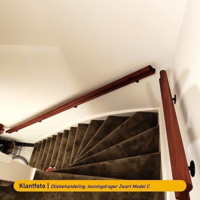 Mahonie houten trapleuning | Sleutelgat (44x75 mm)