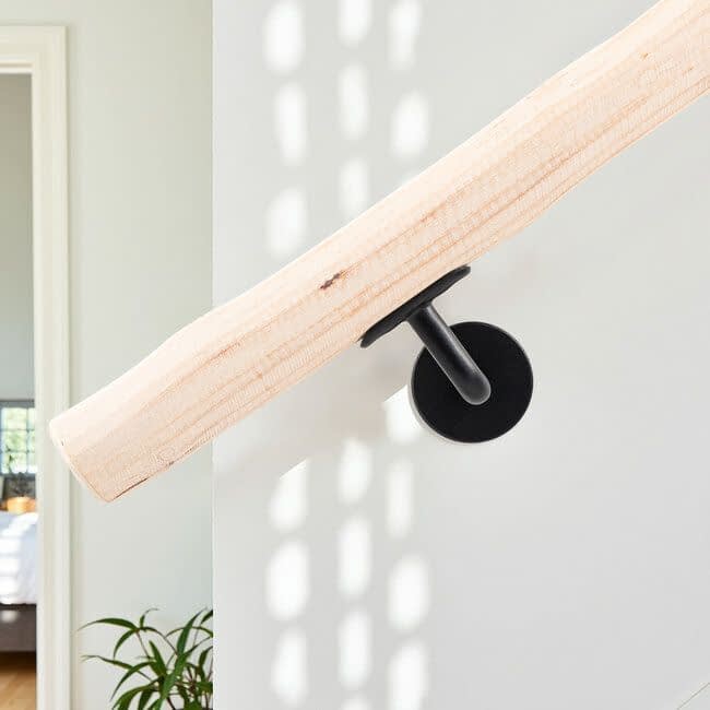 Houten boomstam trapleuning - White Wash