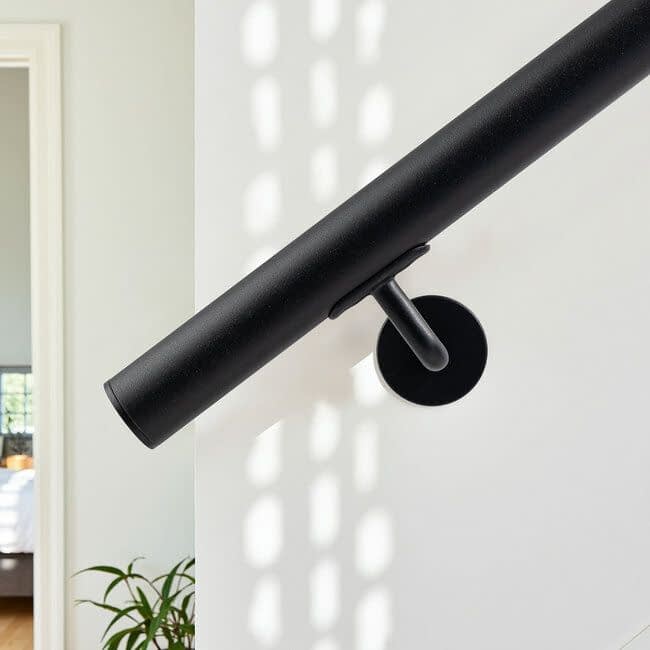 Zwarte stalen (rvs) trapleuning | Rond (42,4 mm)