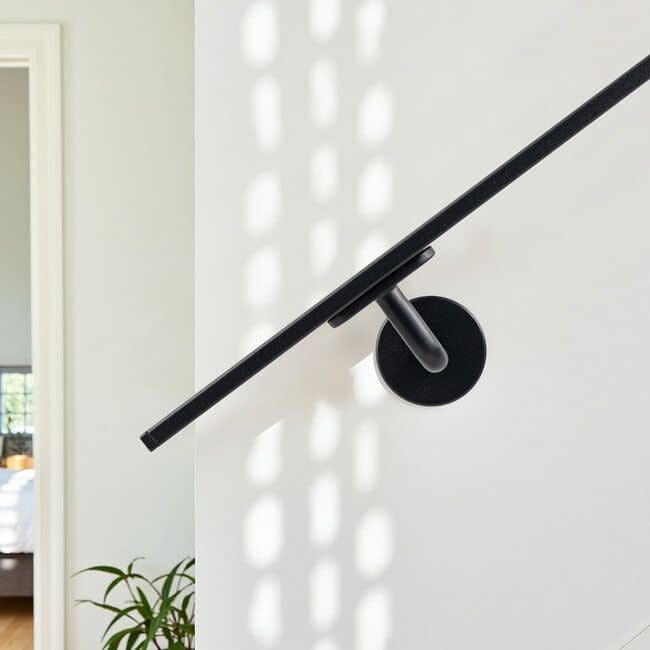 Zwarte stalen (rvs) trapleuning | Plat (40x10 mm)