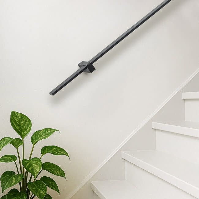 Zwarte stalen (rvs) trapleuning | Plat (40x10 mm)