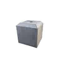 Sokkel / Betonpoer 20x20 en 20 cm hoog antraciet met gat 3 cm en grote vellingkant
