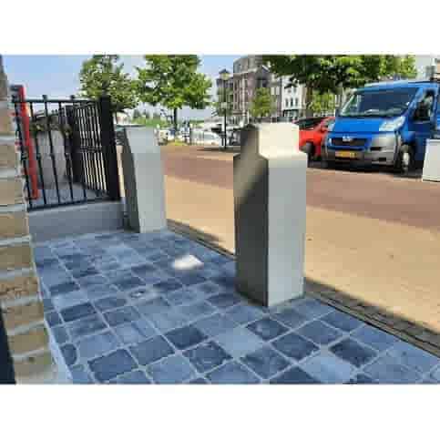 Betonpaal Canal houses IV Halsgevel