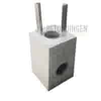 Betonpoer 18x18 en 30 cm hoog met alu. hoeklijn en HWA