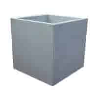Betonnen bloembakken vierkant 50x50 en 50 cm hoog