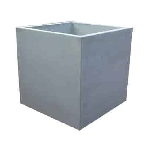 Betonnen bloembakken vierkant 50x50 en 50 cm hoog