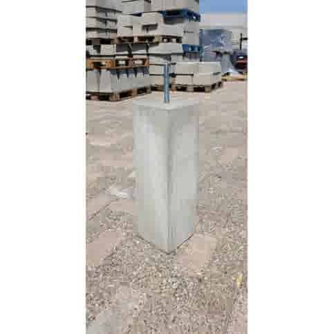 Betonpoer 15x15 en 50 cm hoog grijs M16