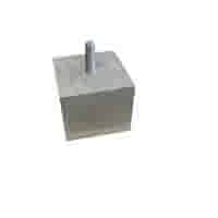 Betonpoer 12x12 en 10 cm hoog M16 Betonpoer 12x12 en 10 cm hoog M16