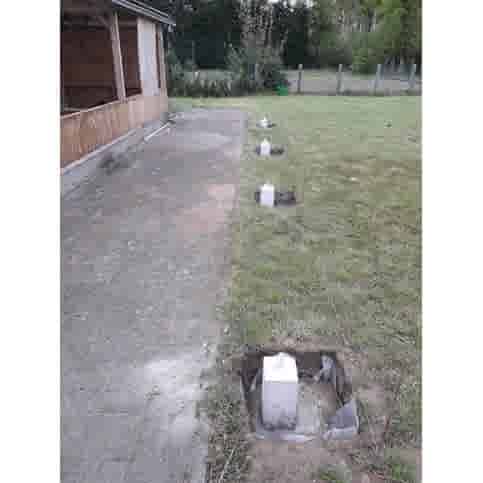 Betonpoer 15x15 en 50 cm hoog grijs M16