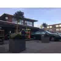 Betonnen bloembakken vierkant 50x50 en 50 cm hoog