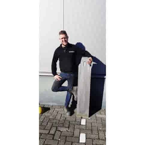 Betonpaal Canal houses VI pakhuisgevel