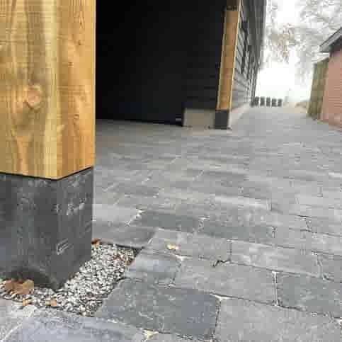 Betonpoer 20x20 en 60 cm hoog antraciet incl. hoogteverstelling