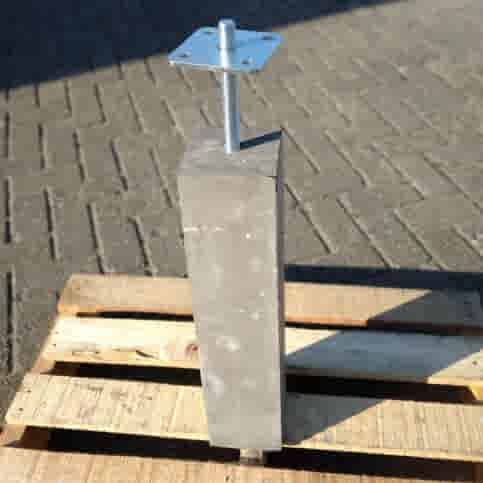 Betonpoer 10x10 en 50 cm hoog antraciet M16