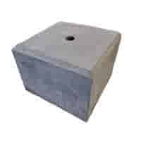 Sokkel / Betonpoer 27x27 en 20 cm hoog licht antraciet met gat 3 cm