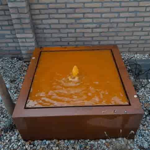 Cortenstaal watertafel 100x100x40 cm