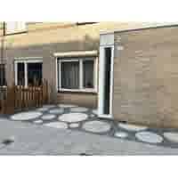 Halfronde grijze staptegel 45 cm – Rustique Beton  met een natuurlijk geleefd karakter