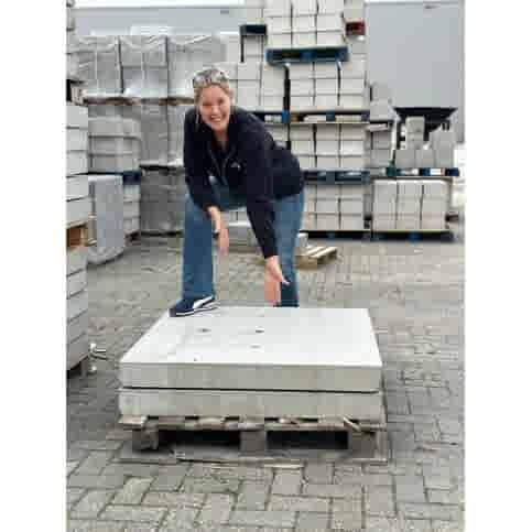 Ankerplaat beton 100x100 en 10 cm hoog