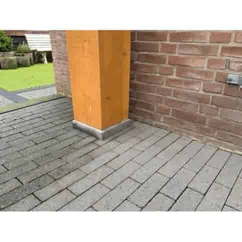 Sokkel / Betonpoer 27x27 en 20 cm hoog licht antraciet met gat 3 cm