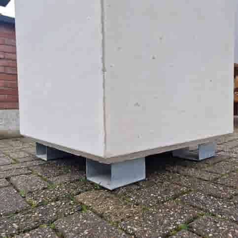 Betonnen bloembakken vierkant XL 120x120 en 80 cm hoog