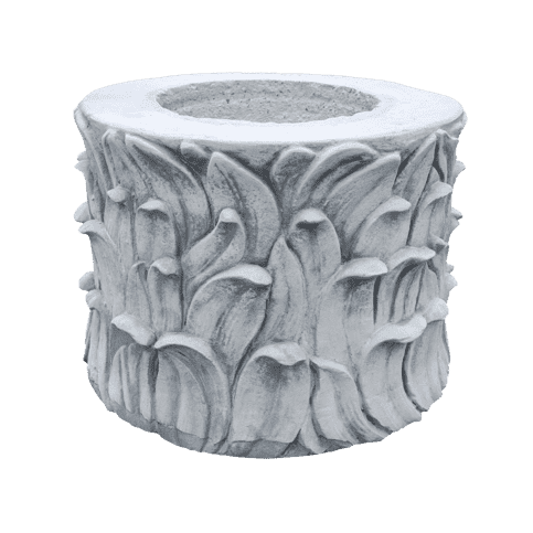 Decoratieve betonnen plantenbak met bladmotief