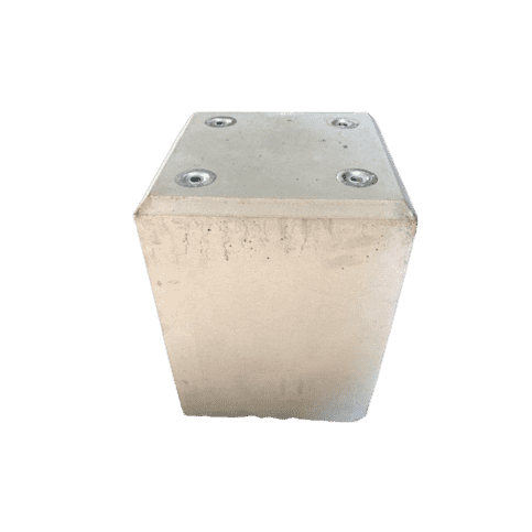 Betonpoer 22x22 en 30 cm hoog M10