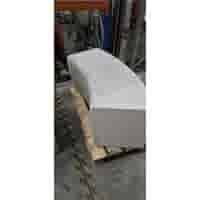 Betonnen parkband binnenbocht