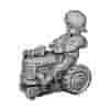 Jongen op tractor 33 cm