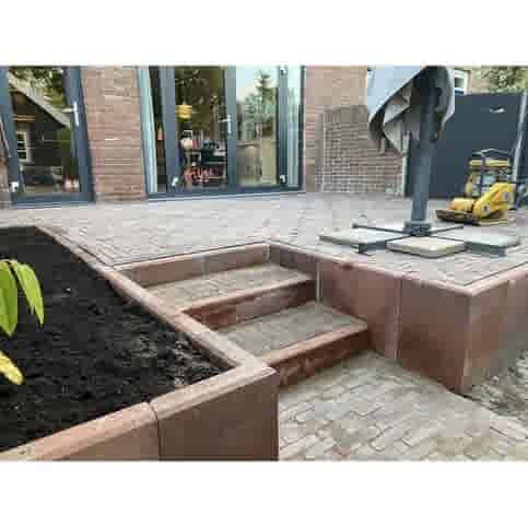 L element 50 cm hoog en 50 cm breed roestbruin
