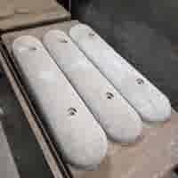 Varkensrug beton ROND grijs met montage gaten Varkensrug beton ROND grijs met montage gaten