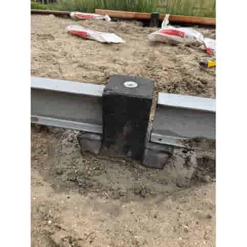 Betonpoer met zijoplegging 15x15 en 60 cm hoog antraciet