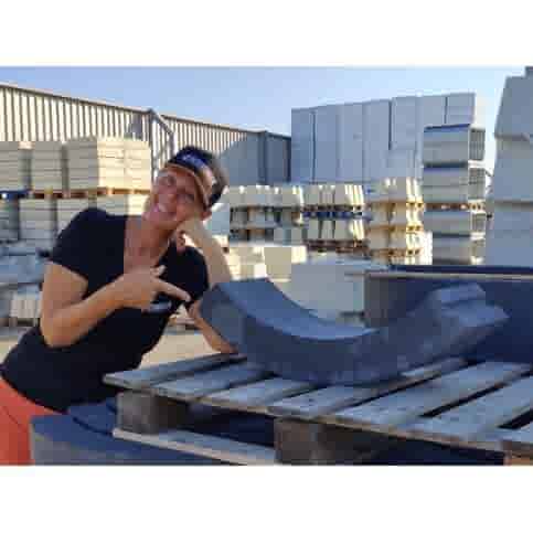 Betonband bochtbanden antraciet 10x20x78,5 cm R=0,5k antraciet 10x20x78,5 cm R=0,5 tot 15
