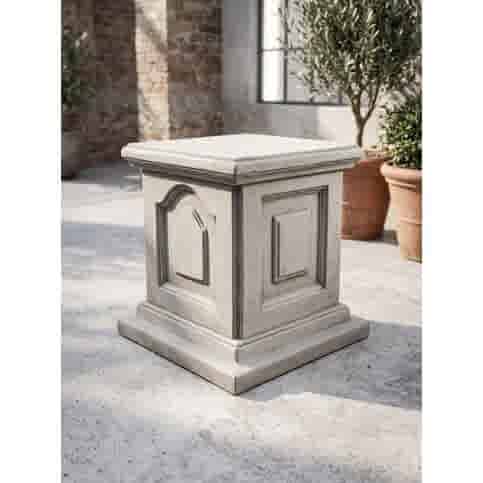 Sierlijk betonnen voetstuk 42 cm