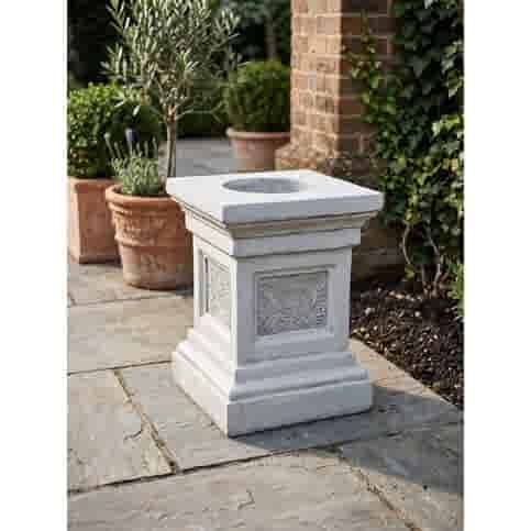 Decoratief voetstuk van beton met ruw tekstuurpaneel 60 cm