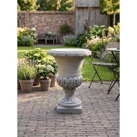 Sierlijke betonnen bloempot - 60 cm hoog