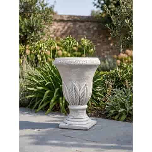 Klassieke betonnen bloempot met gedetailleerde reliëfs 57 cm