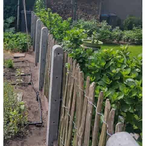 Betonnen weidepaal 160 cm - 9,5x9,5 cm met 3 gaten