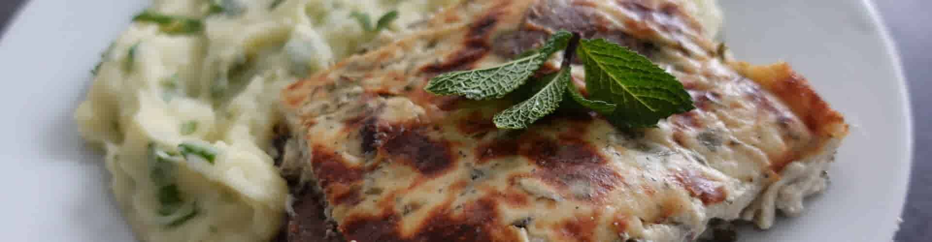 Lamsvlees met yoghurtkorst uit de oven