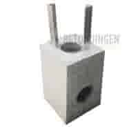 Betonpoer 18x18 en 30 cm hoog met alu. hoeklijn en HWA