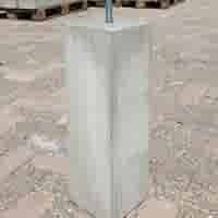 Betonpoer 15x15 en 50 cm hoog grijs M16