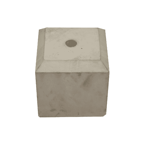 Sokkel / Betonpoer 20x20 en 20 cm hoog grijs met gat 3 cm en grote vellingkant