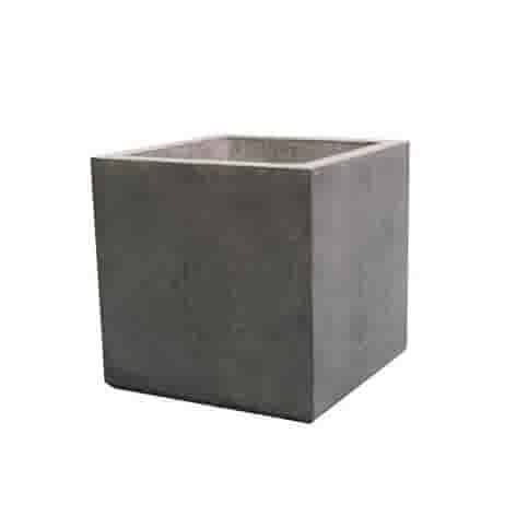 Betonnen bloembakken vierkant 60x60 en 60 cm hoog