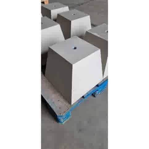 Betonpoer 20x20 en 25cm hoog grijs M24