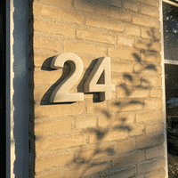 Huisnummer beton 4