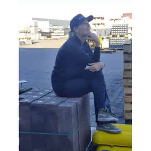 Betonpoer 15x15 en 60 cm hoog roestbruin M16