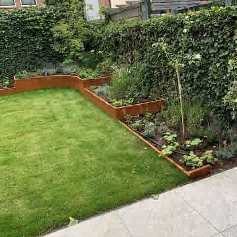 Cortenstaal borderrand gezet 240 cm en 22 cm hoog