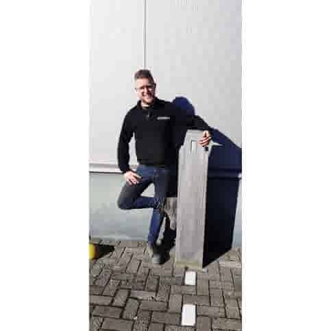 Betonpaal Canal houses VI pakhuisgevel