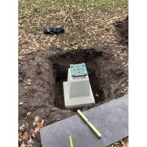 Betonpoer 20x20 en 51 cm hoog grijs 4 keer M16