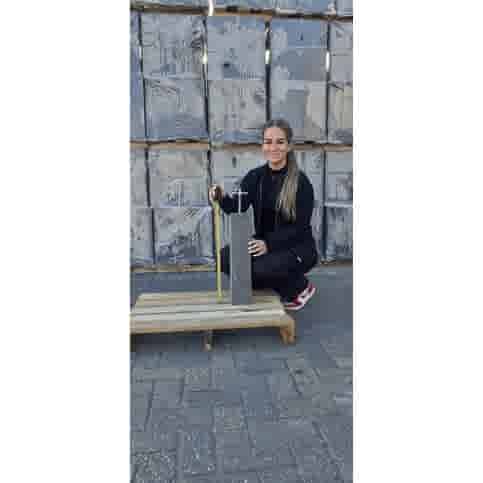 Betonpoer 10x10 en 50 cm hoog antraciet M16