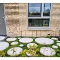 Ronde grijze staptegel 55 cm – Rustique Beton  met een natuurlijk geleefd karakter